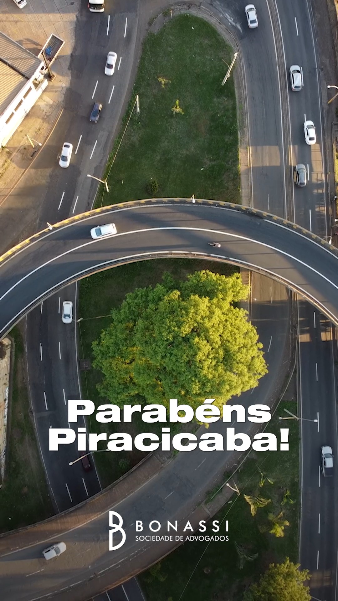 Celebrar os 259 anos de Piracicaba é reconhecer a força de uma cidade construída com trabalho e pessoas que fazem a diferença! ⚖️

Na Bonassi Sociedade de Advogados, temos orgulho de fazer parte dessa história, contribuindo diariamente com ética, responsabilidade e compromisso ao lado dos nossos clientes e parceiros.

Parabéns, Piracicaba, pelos seus 259 anos! 🤝

#piracicaba #aniversáriopiracicaba #advocacia #bonassiadvogados #259anos