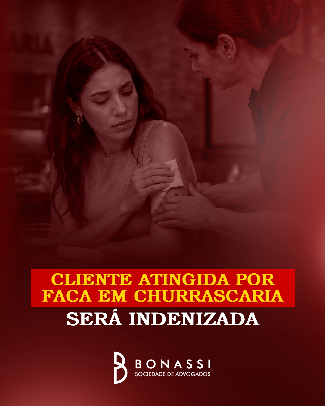 A 25ª Câmara de Direito Privado do Tribunal de Justiça de São Paulo manteve decisão da 4ª Vara Cível de São José dos Campos que determinou que churrascaria indenize cliente atingida por faca no rosto em R$ 15 mil. Ela estava em uma confraternização no local quando um garçom a acertou ao manusear o item. A autora foi atendida e recebeu quatro pontos na face.

Em seu voto, a relatora do recurso, desembargadora Ana Luiza Villa Nova, observou que o acidente ultrapassou o mero dissabor cotidiano e “atinge direito da personalidade, especialmente a integridade física e psíquica.” “A alegação de que a lesão foi de natureza leve, sem sequelas permanentes, não é circunstância capaz de infirmar a configuração do dano moral, tampouco de justificar a redução pretendida. Isso porque o sofrimento decorrente do acidente, a dor física imediata, o medo, o constrangimento de ser socorrida em local público, a ida ao hospital, a realização de sutura no rosto e a insegurança do resultado, constitui, por si só, ofensa relevante aos direitos da personalidade da autora, que extrapola em muito a esfera do mero aborrecimento, de modo que devido o valor arbitrado”, escreveu.

Em relação ao pedido da autora de reparação pelos danos estéticos, a magistrada apontou...

Leia o texto completo em: https://www.tjsp.jus.br/Noticias/Noticia?codigoNoticia=114869&pagina=1

Nós somos a Bonassi | Sociedade de Advogados!

📍 Av. Dona Francisca, 534 - Vila Rezende

📞 (19) 3421.0211

#advocacia #direitoempresarial #direitodotrabalho #direitocivil #amodireito #piracicaba #bonassiadvogados #direitodoconsumidor #direitodotrabalhador #direitoprevidenciário